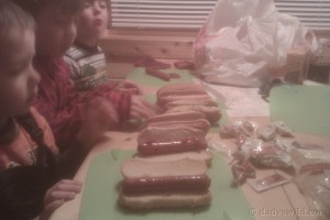 Hot dog lineup