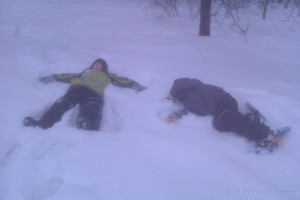 Snow angeling